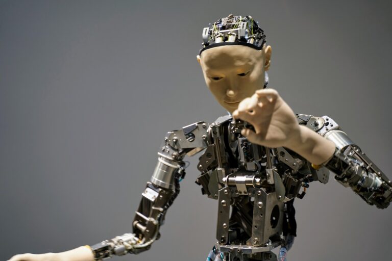 « Cet androïde pourrait remplacer votre collègue » : un nouveau robot humanoïde exécute des tâches de précision avec une rapidité inégalée dans le monde industriel