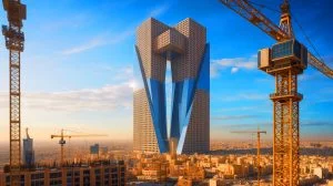 Illustration de l'ambitieux projet du Mukaab à Riyad, futur plus grand bâtiment en volume au monde.