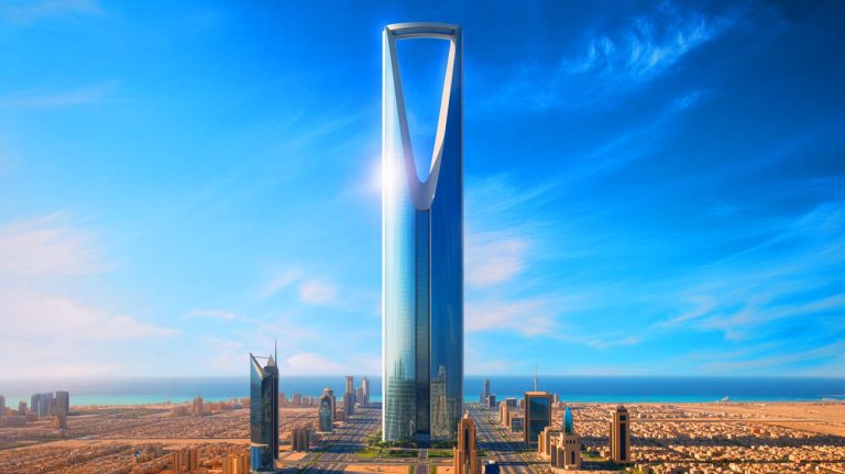 La future tour la plus haute du monde surgit en Arabie saoudite et renverse brutalement la hiérarchie planétaire des gratte-ciel