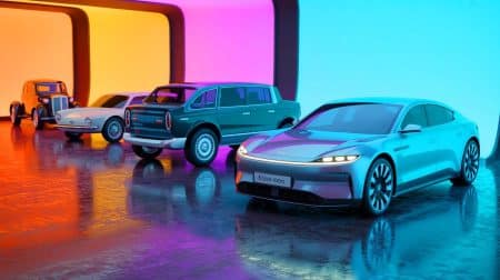 Illustration de la dynamique de renouvellement rapide des véhicules électriques face à la longévité des voitures thermiques.