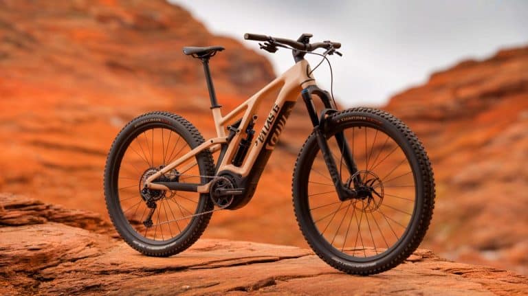« Ce vélo électrique coûte plus qu&rsquo;une voiture » : Specialized choque le monde entier avec sa machine secrète à 20 000 euros qui révolutionne tout