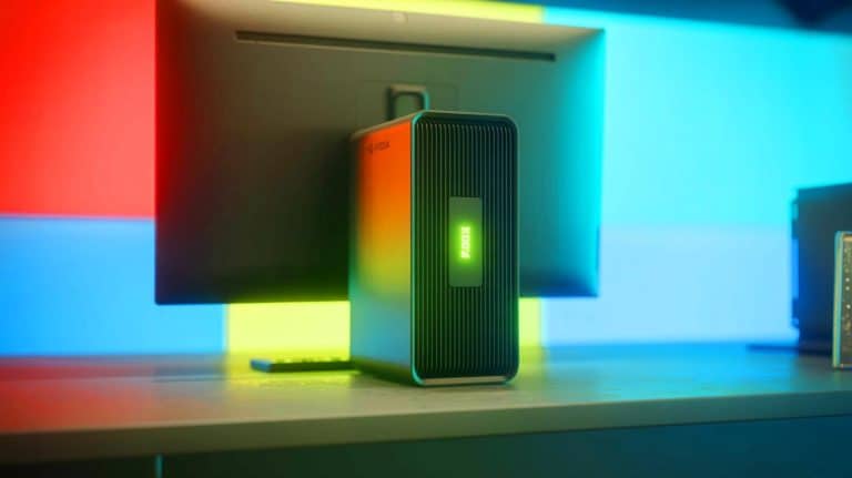 « Il tient sur un bureau » : le nouvel ordinateur d’IA de Nvidia atteint une puissance folle et pourrait bouleverser le travail des développeurs (mais à quel prix ?)