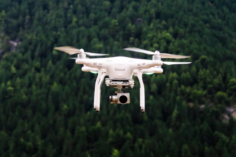 Drones révolutionnaires : relever le défi des 6,1 M€ pour transporter quatre fois leur poids avec DARPA
