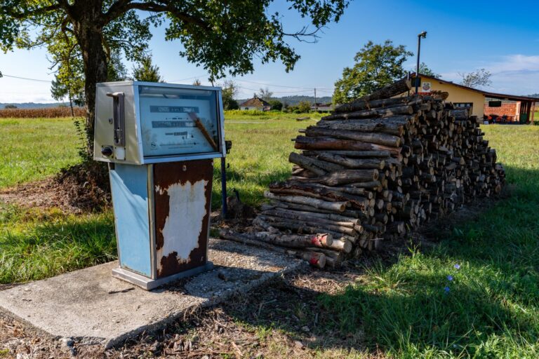 Lecornu promet 50 millions d’euros à 9 000 communes rurales